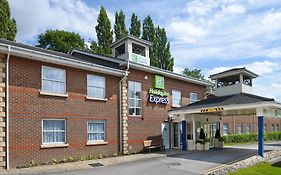 Holiday Inn Express Leeds East